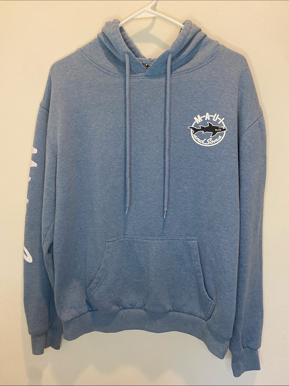 Maui and Sons - Men's Blue Pullover Hoodie- Size Large